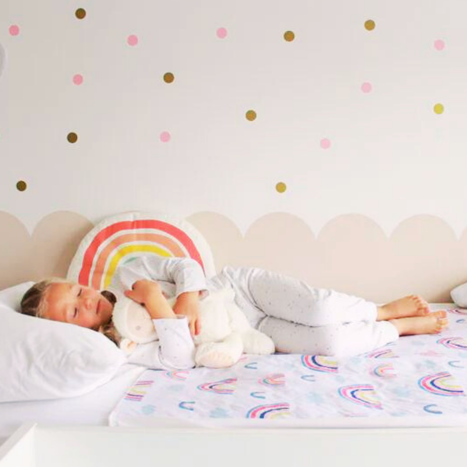 Hygge Mattress Protector - Bed Pad with Wings